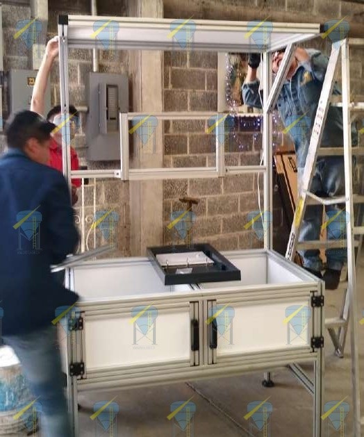 Equipo de inspección en taller 1